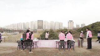 Korean girls need to poop