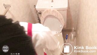 Maid's Shitting