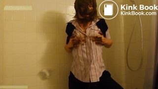 Girl pooping in pants and passing the shit in the face