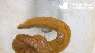 Korean girl shitting - video 3