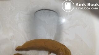 Korean girl shitting - video 3