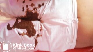 Panty poop and poop on white jeans then smearing - video 5