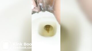 Ebony Shitting - video 4
