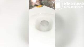 Ebony Shitting - video 4