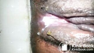 Ebony pooping - video 21