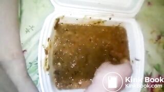 russian girl cooks coctaile