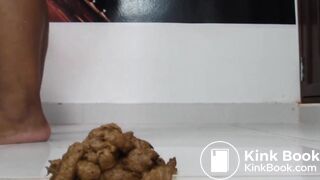 BBW Latina Squirts & Poops Large