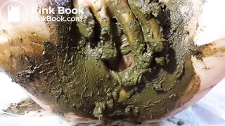 girl poops Masturbates her ass and shoves her shit in her pussy and gets an