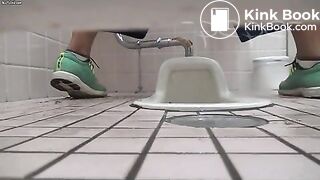 poop back shot - video 19