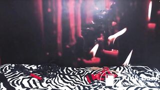 Cam Whore tastes her shit 19