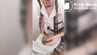 "schoolgirl" shits in toilet and rubs it on herself