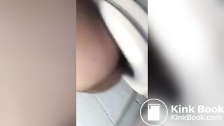 Sexy Latina with the runs