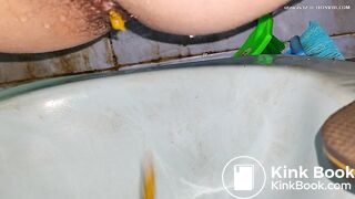 She Poop In The Afternoon