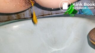 She Poop In The Afternoon