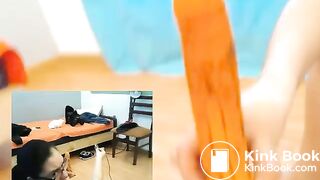 12-05-17 licks shitty dildo clean