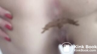 sexy girl empty her intestines - video 2