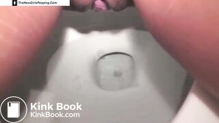 Girl toilet - video 4