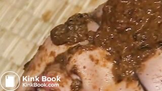 A*nna k*uramoto diarrhea right in her face