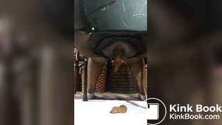 Black fat girl shitting.