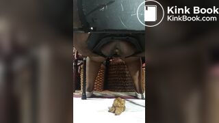 Black fat girl shitting.