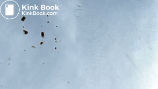 I poop on the glass of my car on holidays in Spain