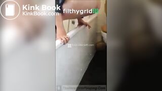 girl shitting - video 23