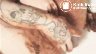 gorgeous and sexy Russian pooping and masturbating