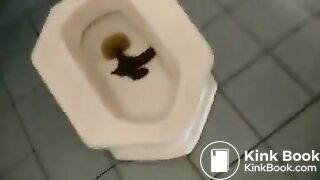 Thai girl shit in public toilet