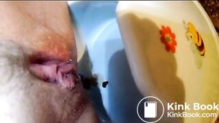 Potty Pooping - Amateur girl
