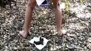 Girl's desperate shit in the woods