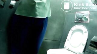 pornera toilet pooping and pissing, pooping at 21.20