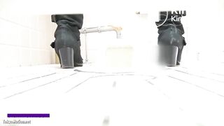 japanese toilet poop - video 6