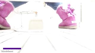 japanese toilet poop - video 6
