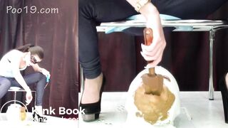 Good toilet slave for three girls.