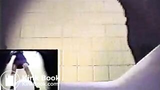 OL and school girl poop