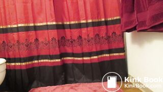 woman pooping on the floor - video 94