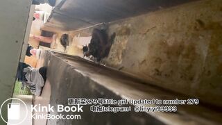 High-quality girls pooping in the toilet 5