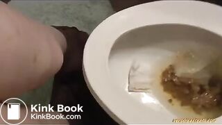 Whooty unloads on the toilet