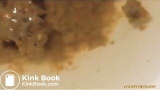 Whooty unloads on the toilet