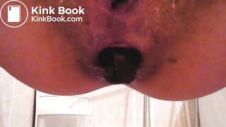 pretty girl pooping - video 7