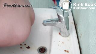 Brunette Girl has diarrhea