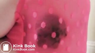 Girl does a sloppy poop in pink pants