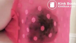 Girl does a sloppy poop in pink pants