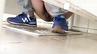 chinese toilet porn 1943 (nice shaved teen pooping)