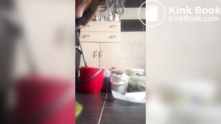 Defecating on kitchen floor