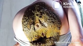 Shitting - video 100