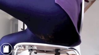 Messing her leggings