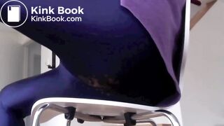 Messing her leggings