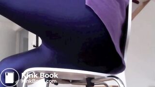 Messing her leggings