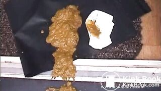 M. shitting on her tarrace